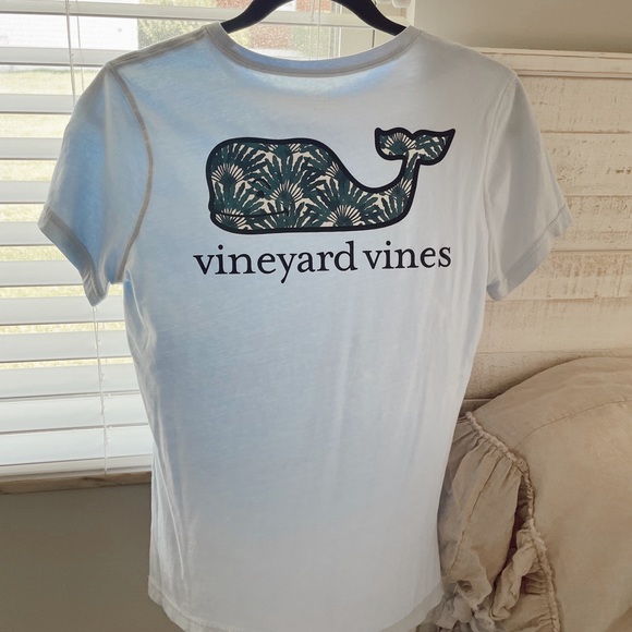baby blue vineyard vines tee - Picture 2 of 2